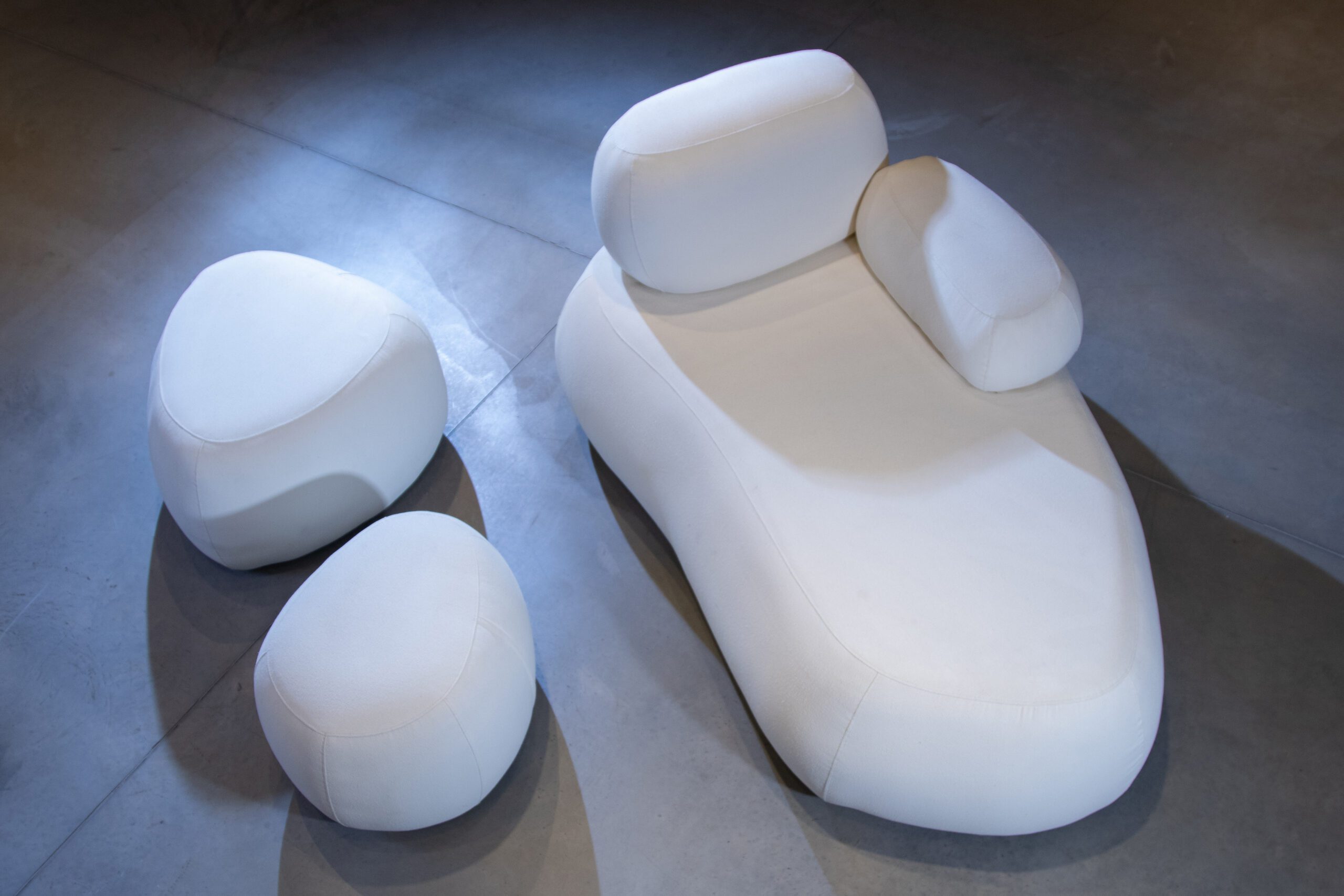 CHAISE DONNA
