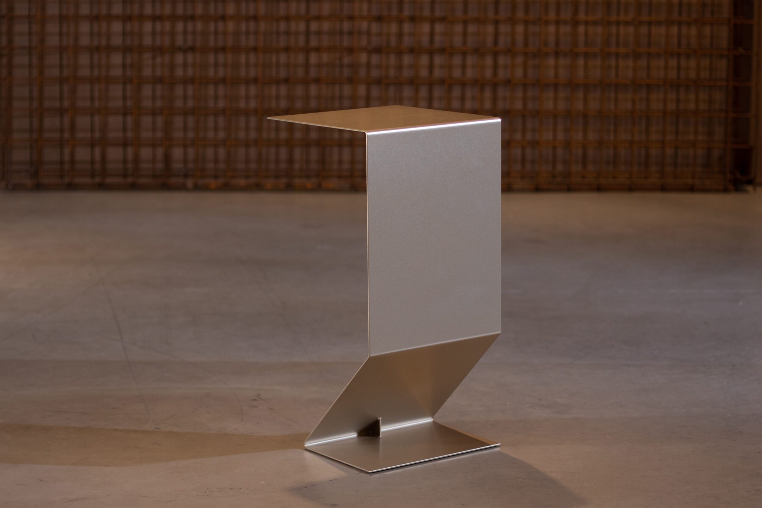 Mesa de Apoio Rubia